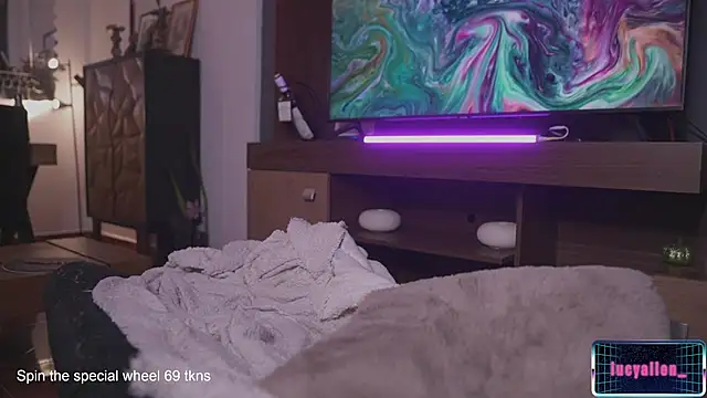 LucyAllenX online show from December 20, 3:36 am