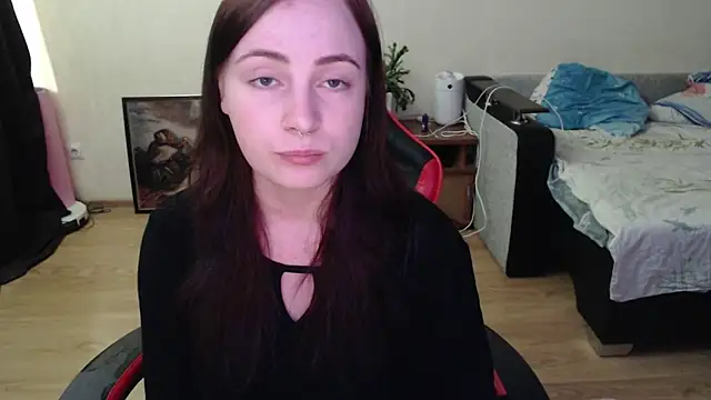 Snapshot of Laralianna chatting on June 15, 11:56 am Laralianna online show from June 15, 11:56 am