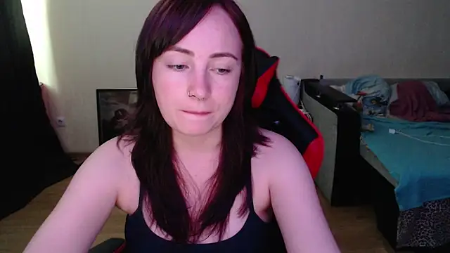 Snapshot of Laralianna chatting on July 10, 10:29 am Laralianna online show from July 10, 10:29 am