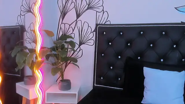 Sweet Ariadna  online show from March 10, 11:59 am