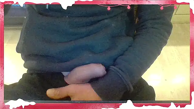 Snapshot of Remstr chatting on December 31, 11:20 am Remstr online show from December 31, 11:20 am