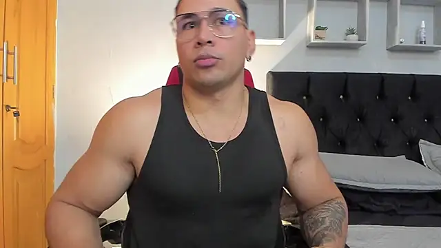 tyler hank01 online show from March 27, 1:22 am