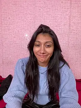 Snapshot of Kiscsillagg chatting on December 11, 7:14 pm Kiscsillagg online show from December 11, 7:14 pm