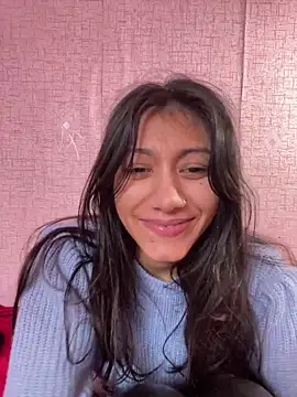 Snapshot of Kiscsillagg chatting on December 12, 1:06 pm Kiscsillagg online show from December 12, 1:06 pm