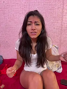 Snapshot of Kiscsillagg chatting on December 21, 12:38 pm Kiscsillagg online show from December 21, 12:38 pm