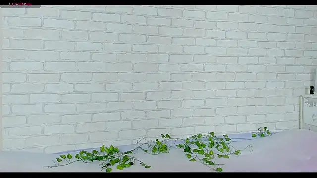 LinaKenny online show from January 14, 2:12 pm