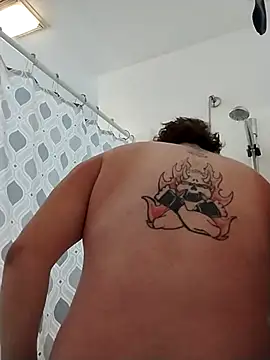 Snapshot of JGRisk chatting on October 19, 12:17 pm JGRisk online show from October 19, 12:17 pm