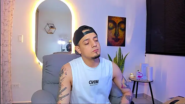 alejandro calderon1 online show from January 11, 4:50 am