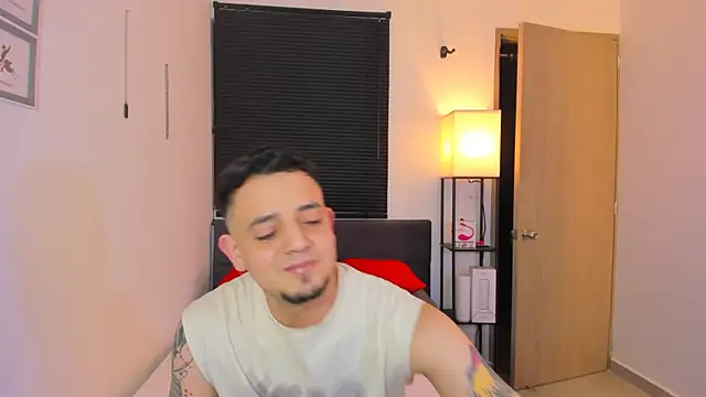 alejandro calderon1 online show from April 24, 9:34 am