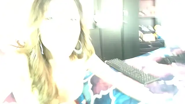 aleera starxx982 online show from November 7, 9:59 pm