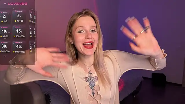 Chanel Gill online show from March 7, 12:48 am