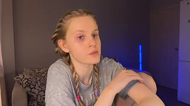 Chanel Gill online show from March 13, 1:50 pm