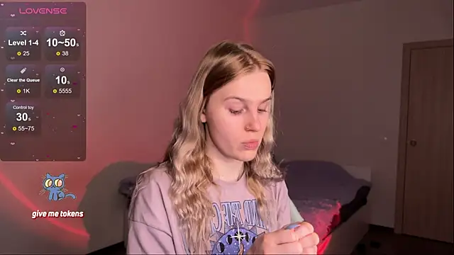 Chanel Gill online show from March 22, 1:43 am