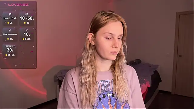 Chanel Gill online show from March 23, 8:15 am