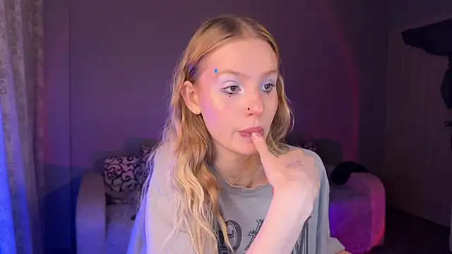 Chanel Gill online show from September 10, 3:56 pm