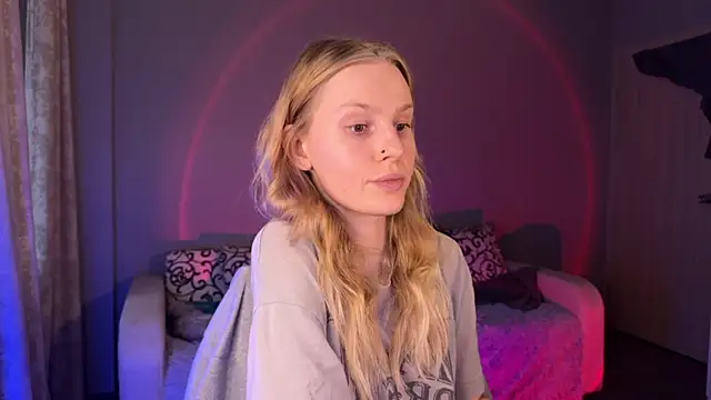 Chanel Gill online show from September 11, 3:45 pm