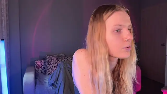 Chanel Gill online show from October 1, 2:34 pm