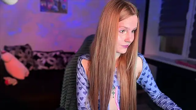 Chanel Gill online show from December 5, 4:47 pm