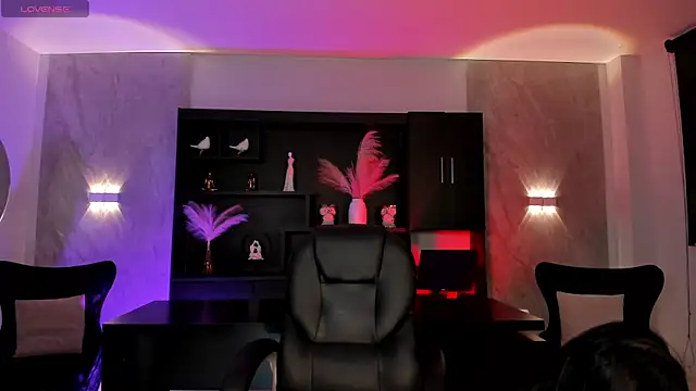 Snapshot of JennaOlsonX chatting on October 9, 6:28 pm JennaOlsonX online show from October 9, 6:28 pm