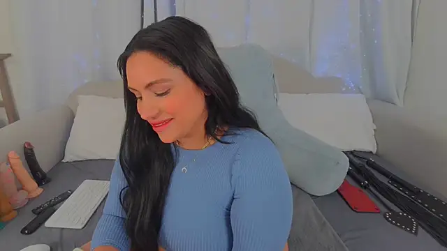 MeghanXO online show from January 18, 1:42 am