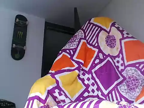 Snapshot of xxxtreme_master7 chatting on July 5, 1:01 am xxxtreme master7 online show from July 5, 1:01 am
