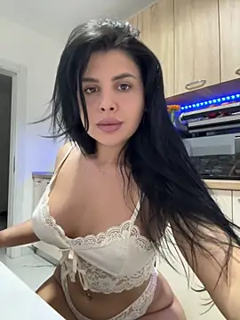 Snapshot of Scarlett-Dream chatting on April 29, 6:17 am Scarlett-Dream online show from April 29, 6:17 am