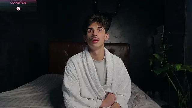 DanielCrush1 online show from November 16, 1:39 pm