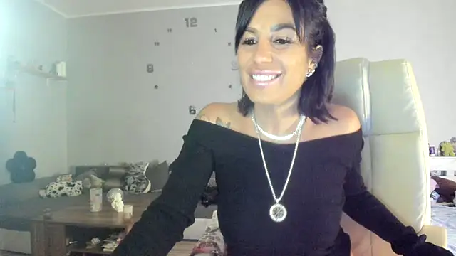 Snapshot of Orchideaxx chatting on May 28, 10:18 pm Orchideaxx online show from May 28, 10:18 pm