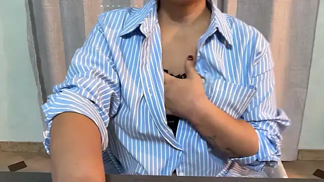 Snapshot of pic91 chatting on October 19, 3:56 pm pic91 online show from October 19, 3:56 pm