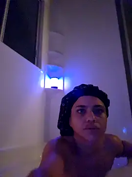 Snapshot of RuggyRackz chatting on October 23, 2:33 am RuggyRackz online show from October 23, 2:33 am