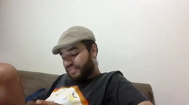 Snapshot of Magno_ATV chatting on March 22, 12:17 am Magno ATV online show from March 22, 12:17 am