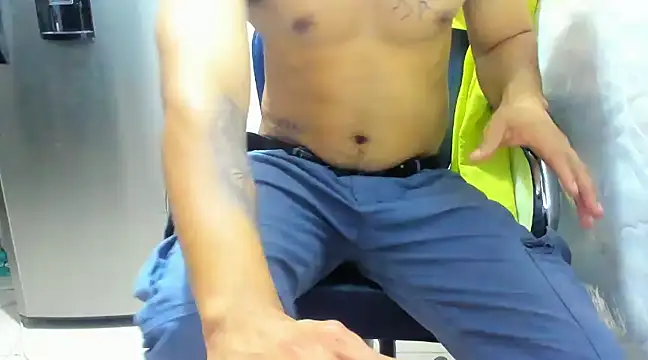 Snapshot of curvsex chatting on December 4, 7:23 pm curvsex online show from December 4, 7:23 pm