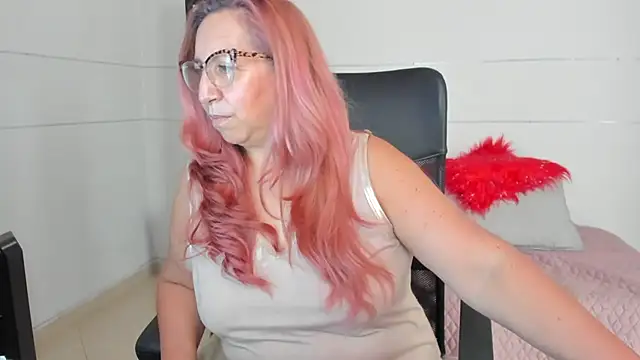 Snapshot of vaalery_sweet chatting on December 13, 6:59 pm vaalery sweet online show from December 13, 6:59 pm