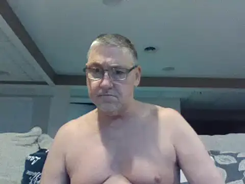 Snapshot of takeitall101 chatting on December 21, 6:09 am takeitall101 online show from December 21, 6:09 am