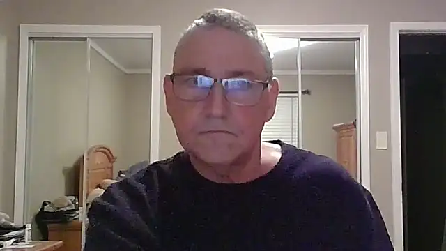 Snapshot of takeitall101 chatting on April 25, 3:42 am takeitall101 online show from April 25, 3:42 am