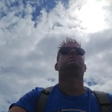 Trucker Hunter online show from April 8, 12:27 pm