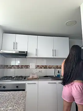 elbustamante online show from April 4, 6:05 pm