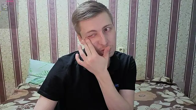 darienlarge online show from February 11, 5:07 pm