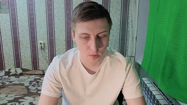 darienlarge online show from February 24, 5:22 pm