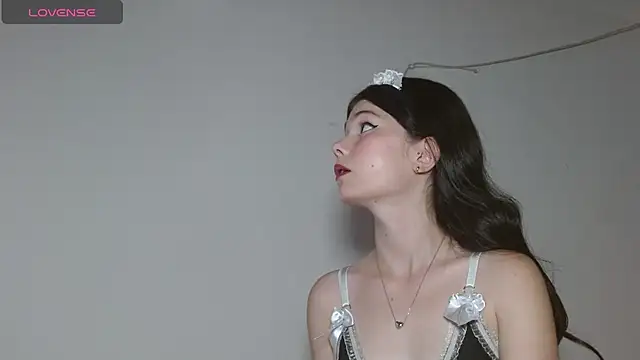 Snapshot of emily_littesweet chatting on July 26, 1:25 am emily littesweet online show from July 26, 1:25 am