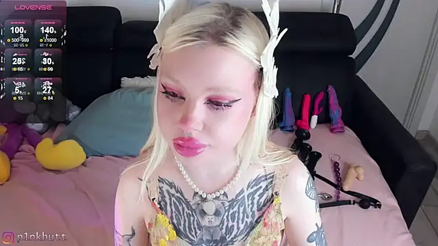 Snapshot of HelenGoat chatting on December 20, 6:13 pm HelenGoat online show from December 20, 6:13 pm