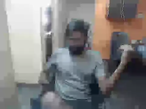 Snapshot of Indiaguy4u chatting on December 5, 5:48 am Indiaguy4u online show from December 5, 5:48 am