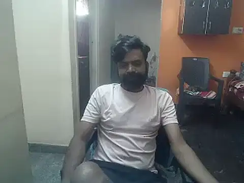 Snapshot of Indiaguy4u chatting on December 9, 6:55 am Indiaguy4u online show from December 9, 6:55 am