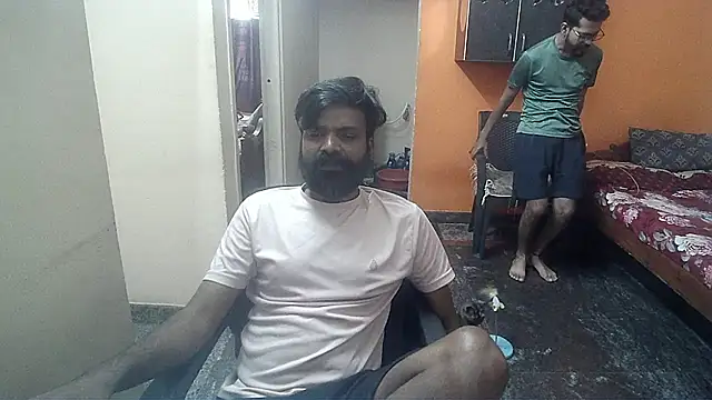 Snapshot of Indiaguy4u chatting on December 28, 6:49 am Indiaguy4u online show from December 28, 6:49 am