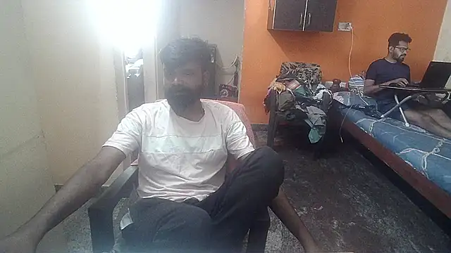 Snapshot of Indiaguy4u chatting on February 21, 6:51 am Indiaguy4u online show from February 21, 6:51 am