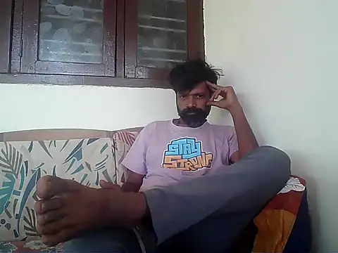 Snapshot of Indiaguy4u chatting on May 20, 8:20 am Indiaguy4u online show from May 20, 8:20 am