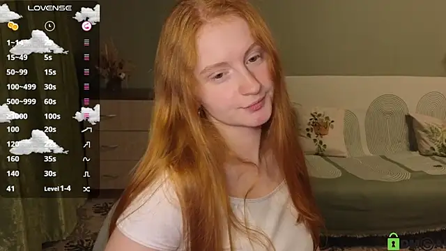 Snapshot of astoria_ross_ chatting on October 20, 3:12 pm astoria ross online show from October 20, 3:12 pm