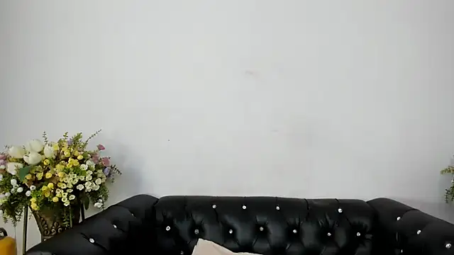 SSCARLETH  online show from April 21, 12:33 pm