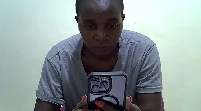 Snapshot of Realdiva02 chatting on March 7, 6:54 pm Realdiva02 online show from March 7, 6:54 pm