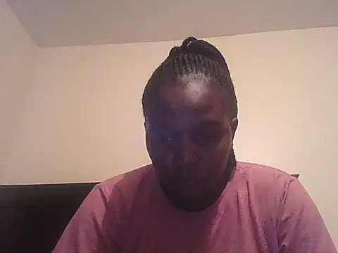 Snapshot of Realdiva02 chatting on June 13, 3:32 pm Realdiva02 online show from June 13, 3:32 pm